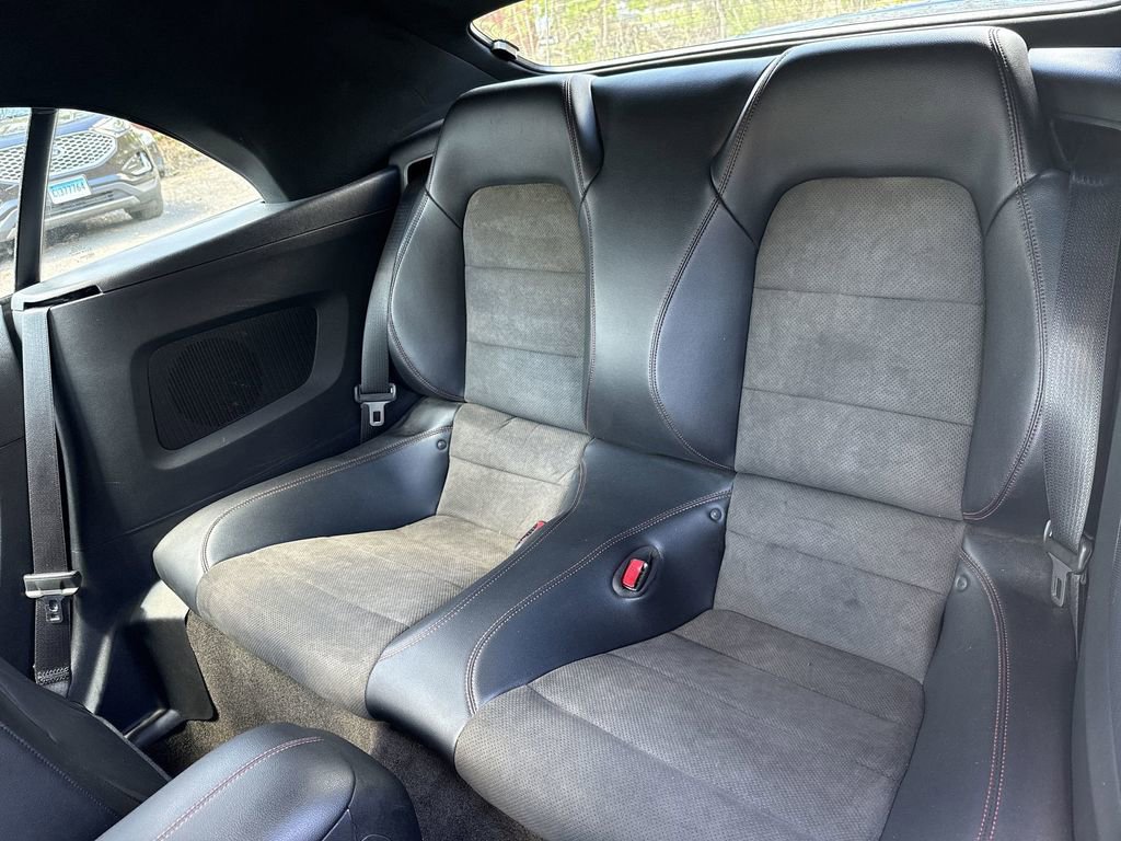 Used 2016 Ford Mustang GT Premium w/ Equipment Group 401A RWD image 22