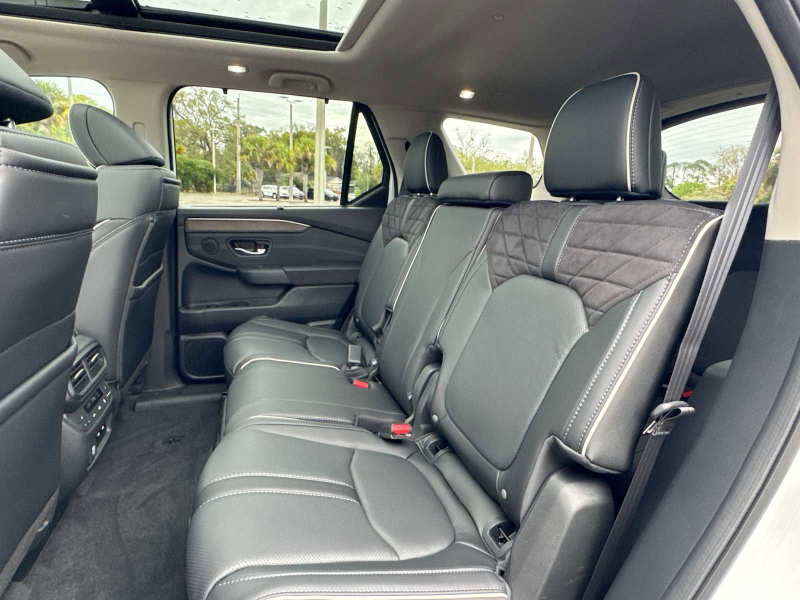 New 2026 Honda Pilot Elite image 25
