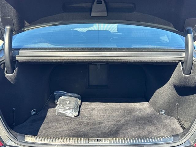 Used 2018 Genesis G90 3.3T Premium image 11