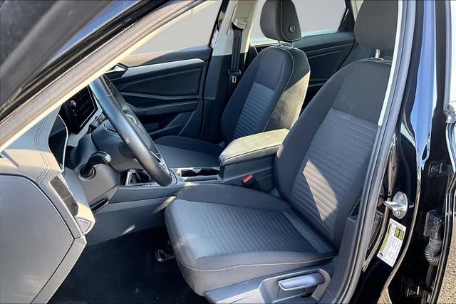 Used 2025 Volkswagen Jetta S FWD image 20