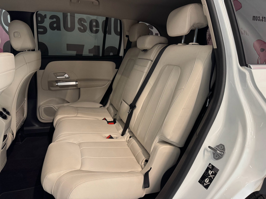Used 2021 Mercedes-Benz GLB 250 w/ Premium Package image 22