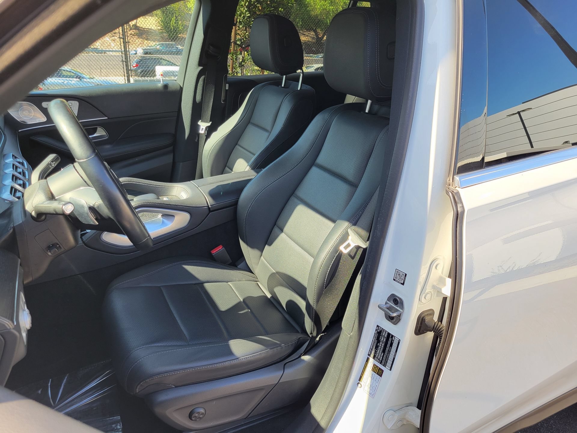Used 2024 Mercedes-Benz GLS 450 4MATIC image 5