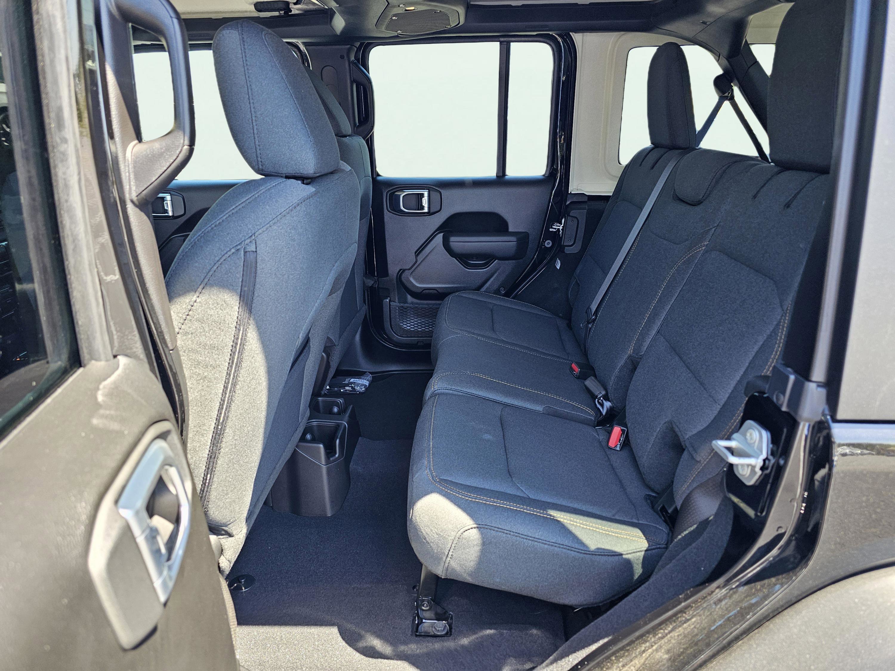 New 2026 Jeep Wrangler Unlimited Sport AWD/4WD image 31