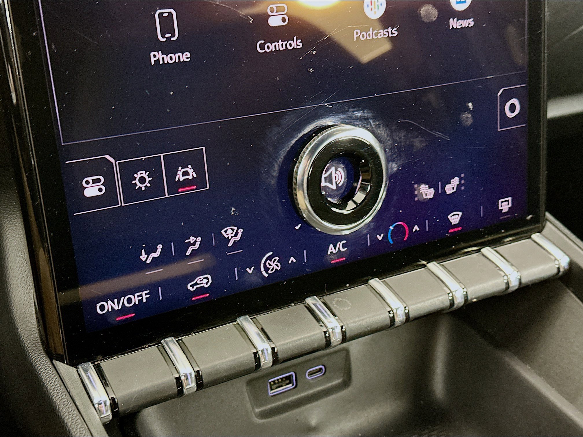 Used 2025 GMC Terrain Elevation image 24