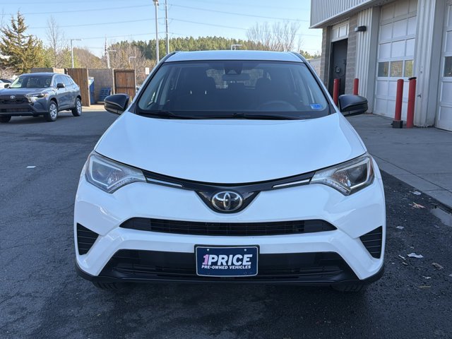 Used 2017 Toyota RAV4 LE w/ All Weather Liner Package video 2