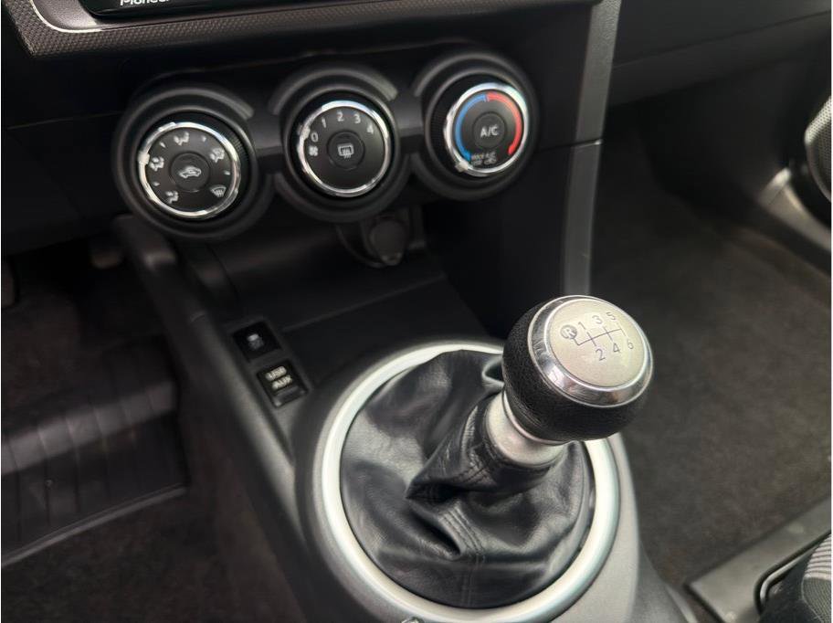 Used 2015 Scion tC FWD image 17