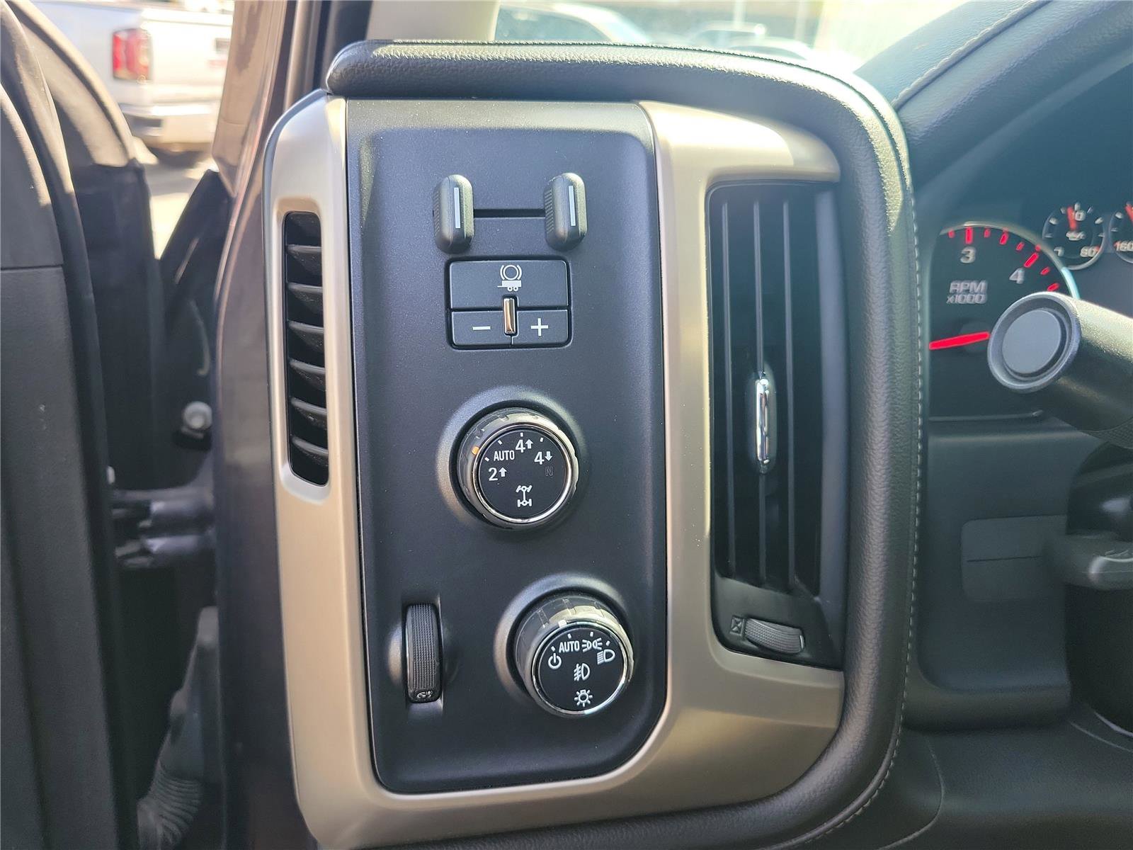 Used 2015 GMC Sierra 1500 Denali image 22