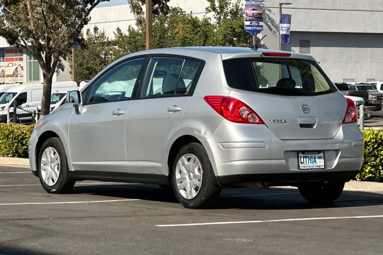 Used 2010 Nissan Versa 1.8 S w/ PWR Plus Pkg FWD image 7