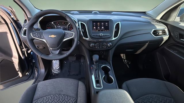 Used 2024 Chevrolet Equinox LT FWD image 16
