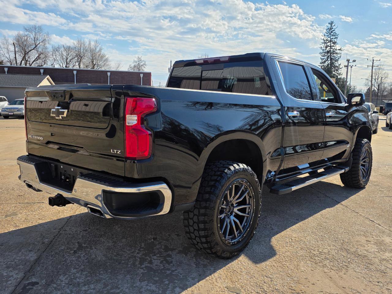 Used 2022 Chevrolet Silverado 1500 LTZ w/ LTZ Premium Package image 23