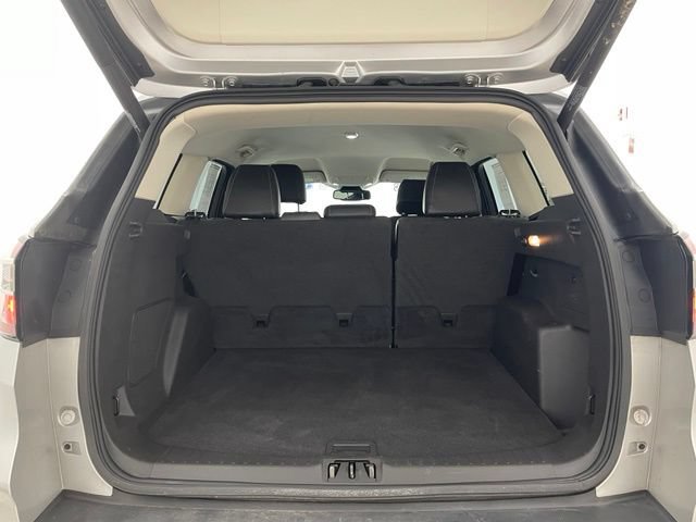 Used 2017 Ford Escape Titanium w/ Equipment Group 301A AWD/4WD image 14
