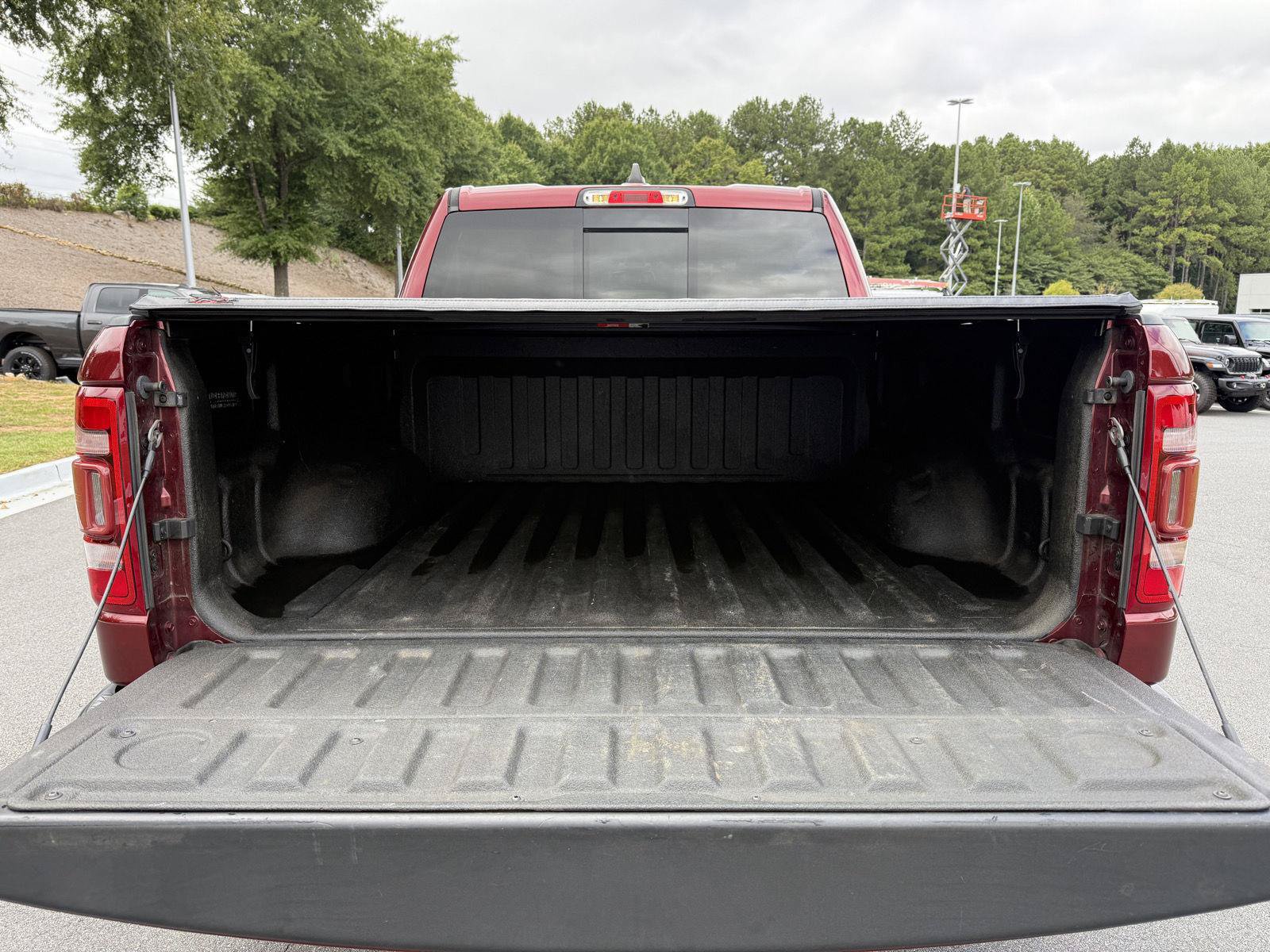 Used 2019 RAM 1500 Laramie RWD image 29