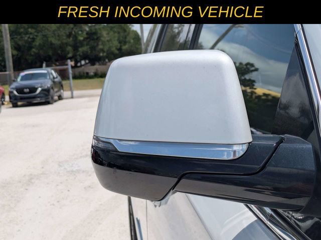 Used 2020 Cadillac Escalade Platinum RWD image 10