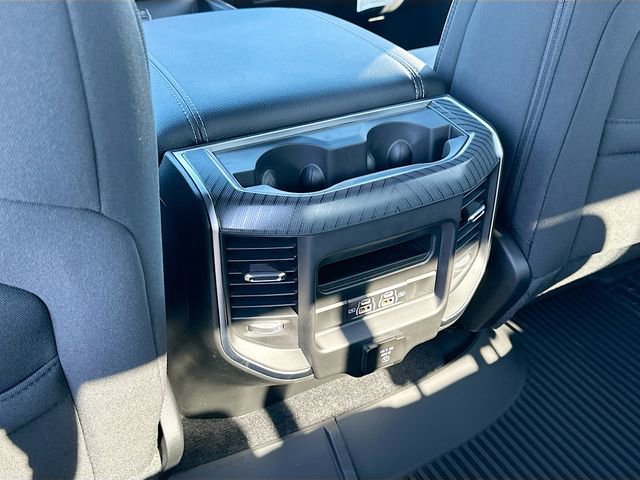 New 2026 RAM 1500 4x4 Crew Cab image 18