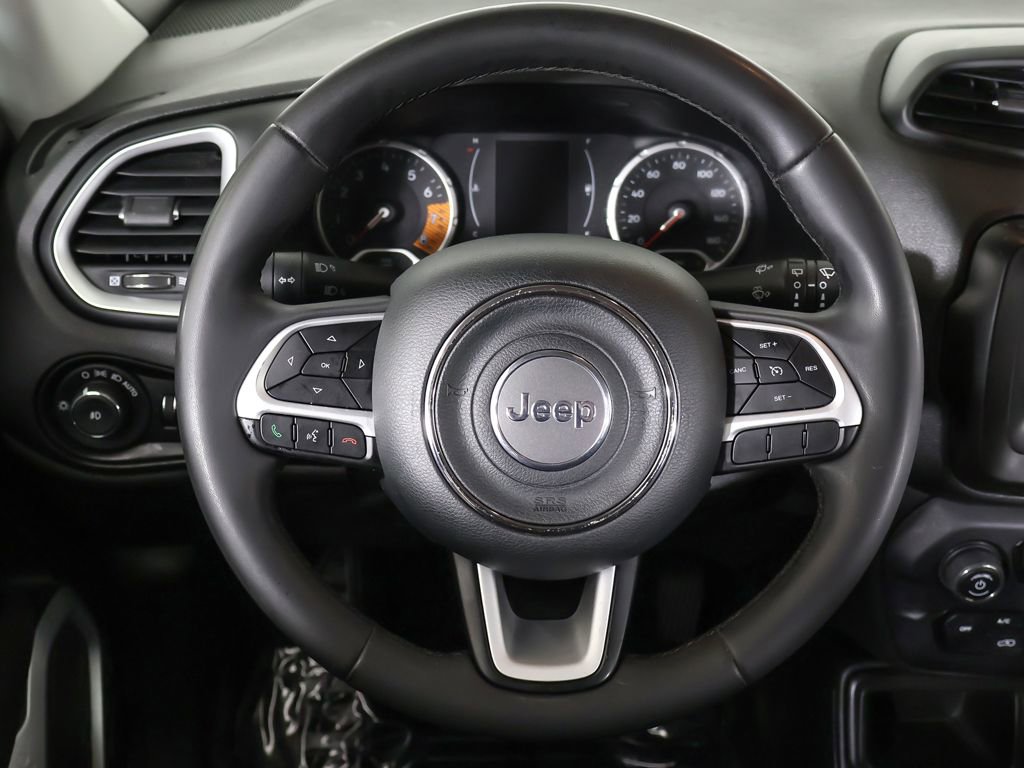 Used 2019 Jeep Renegade Latitude FWD image 33