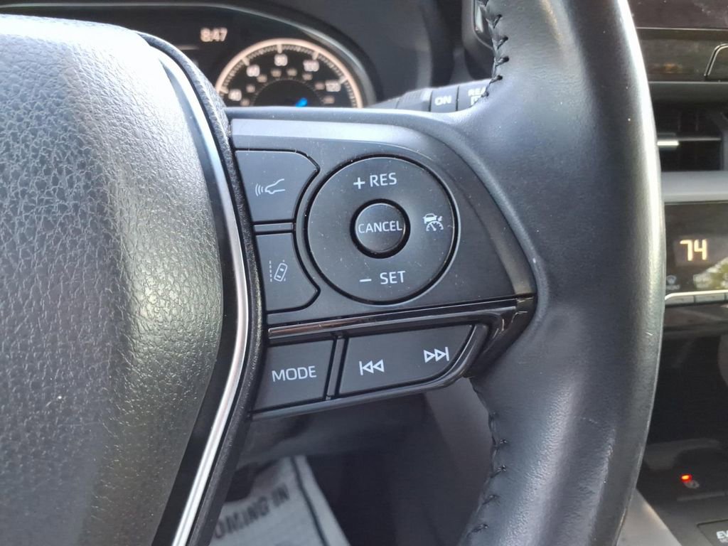 Used 2021 Toyota Venza XLE w/ Carpet Mat Package (TMS) AWD/4WD image 21