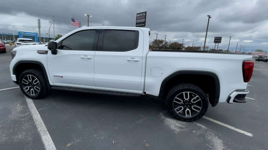 Used 2023 GMC Sierra 1500 AT4 w/ AT4 Premium Package AWD/4WD image 7