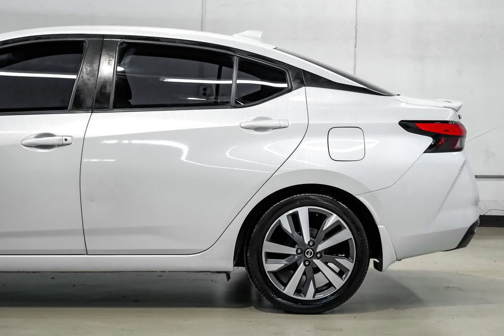 Used 2020 Nissan Versa SR w/ Convenience Package FWD image 13
