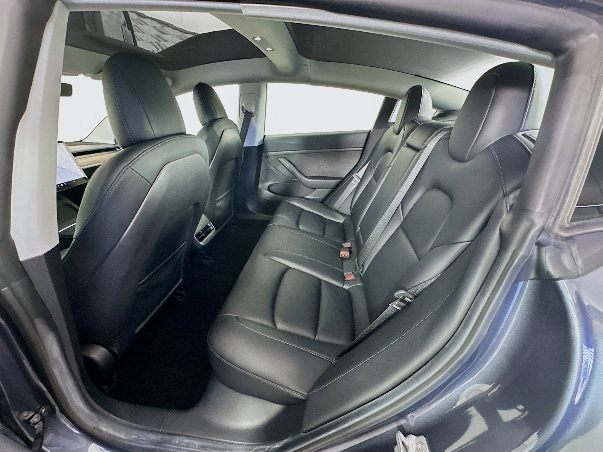 Used 2021 Tesla Model 3 Standard Range Plus image 26