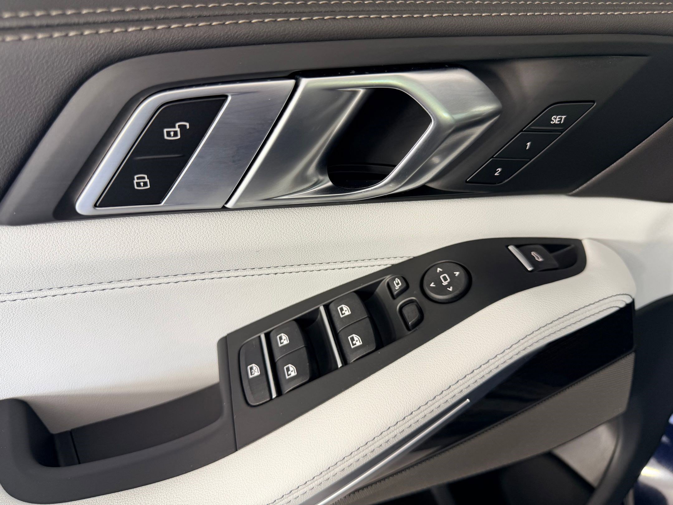 New 2026 BMW X5 xDrive40i AWD/4WD image 22