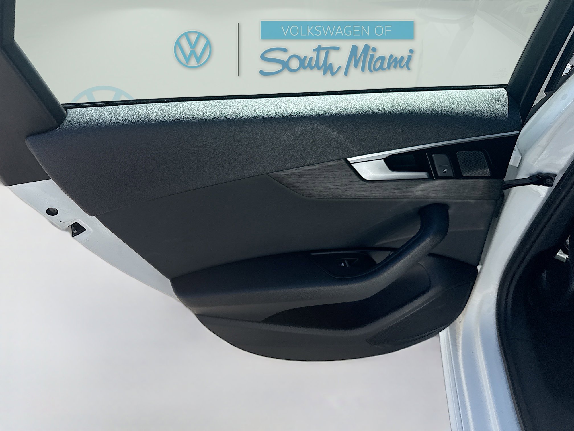 Used 2020 Audi A4 2.0T Premium w/ Convenience Package image 25