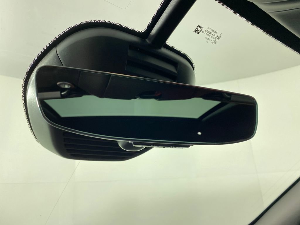 Used 2024 Aston Martin DBX 707 image 24