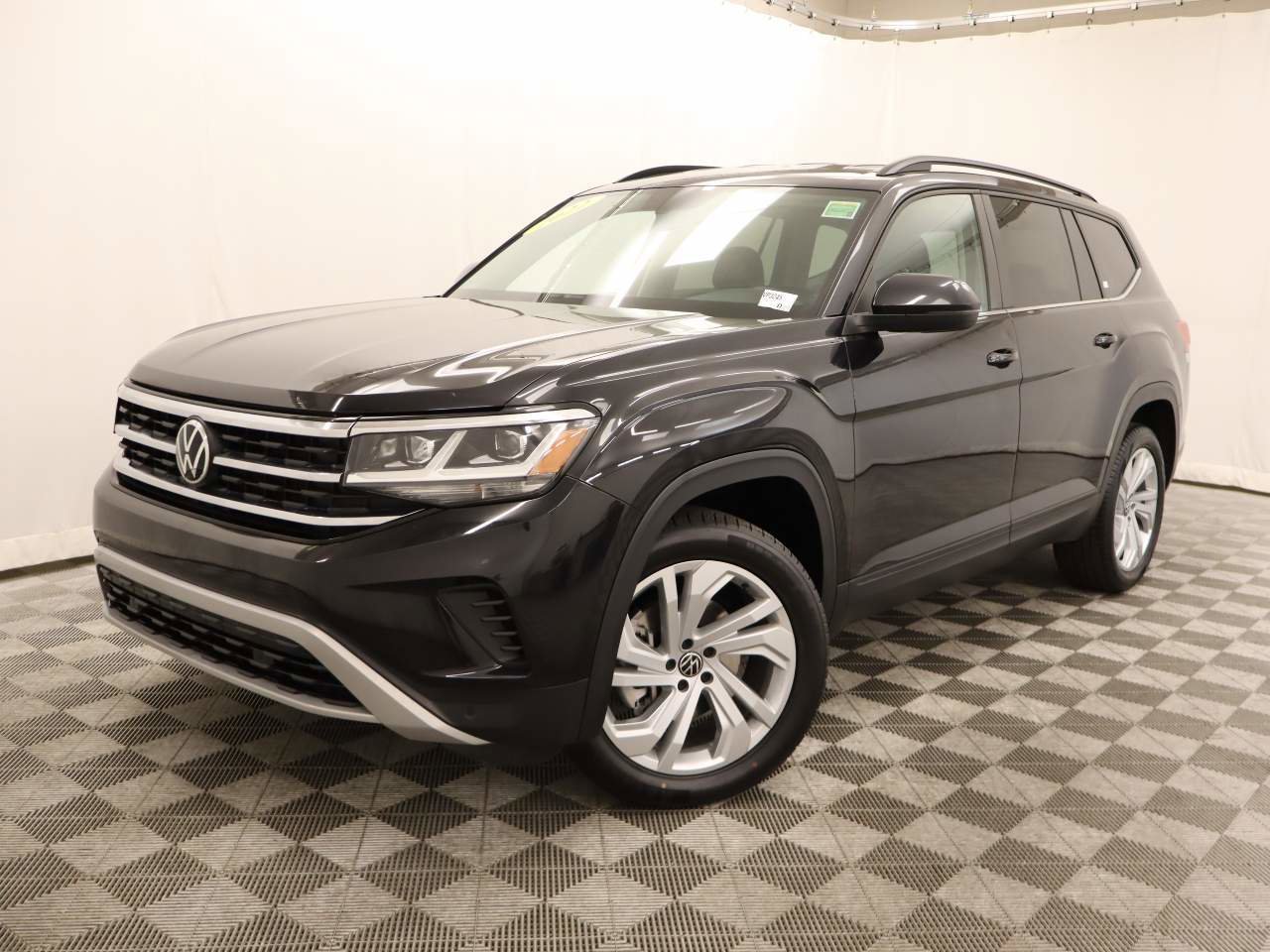 Used 2022 Volkswagen Atlas SE