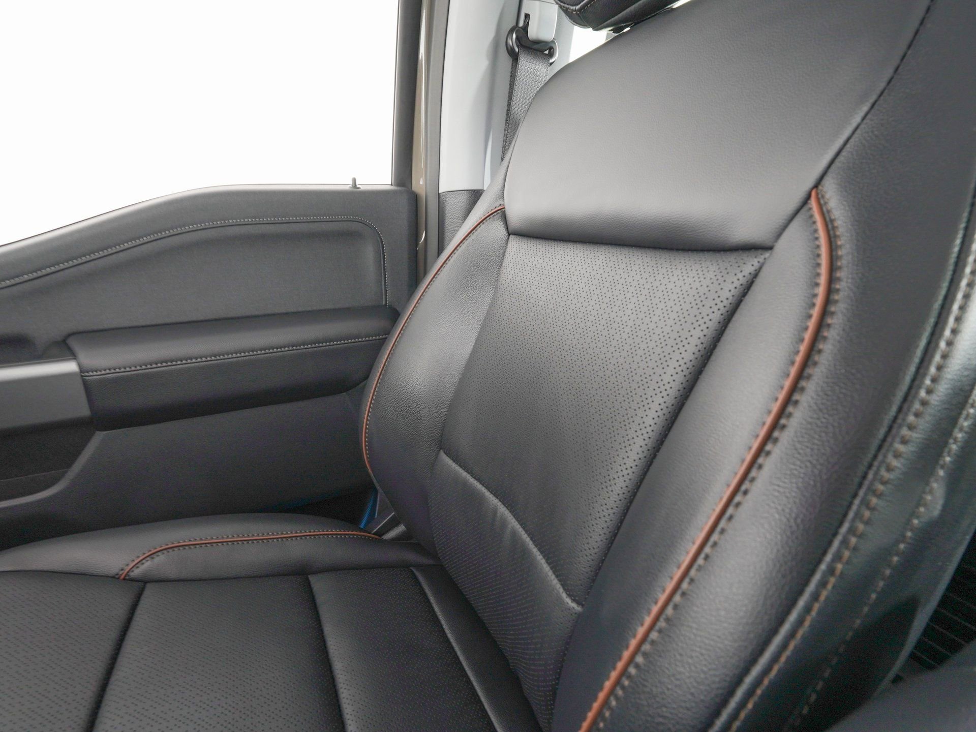 Used 2026 Ford F450 Lariat image 25