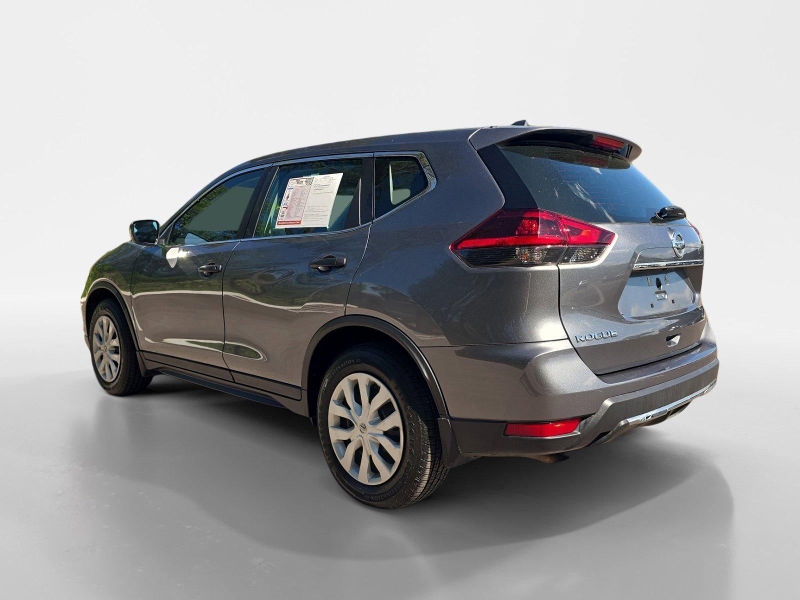 Used 2020 Nissan Rogue S FWD image 3