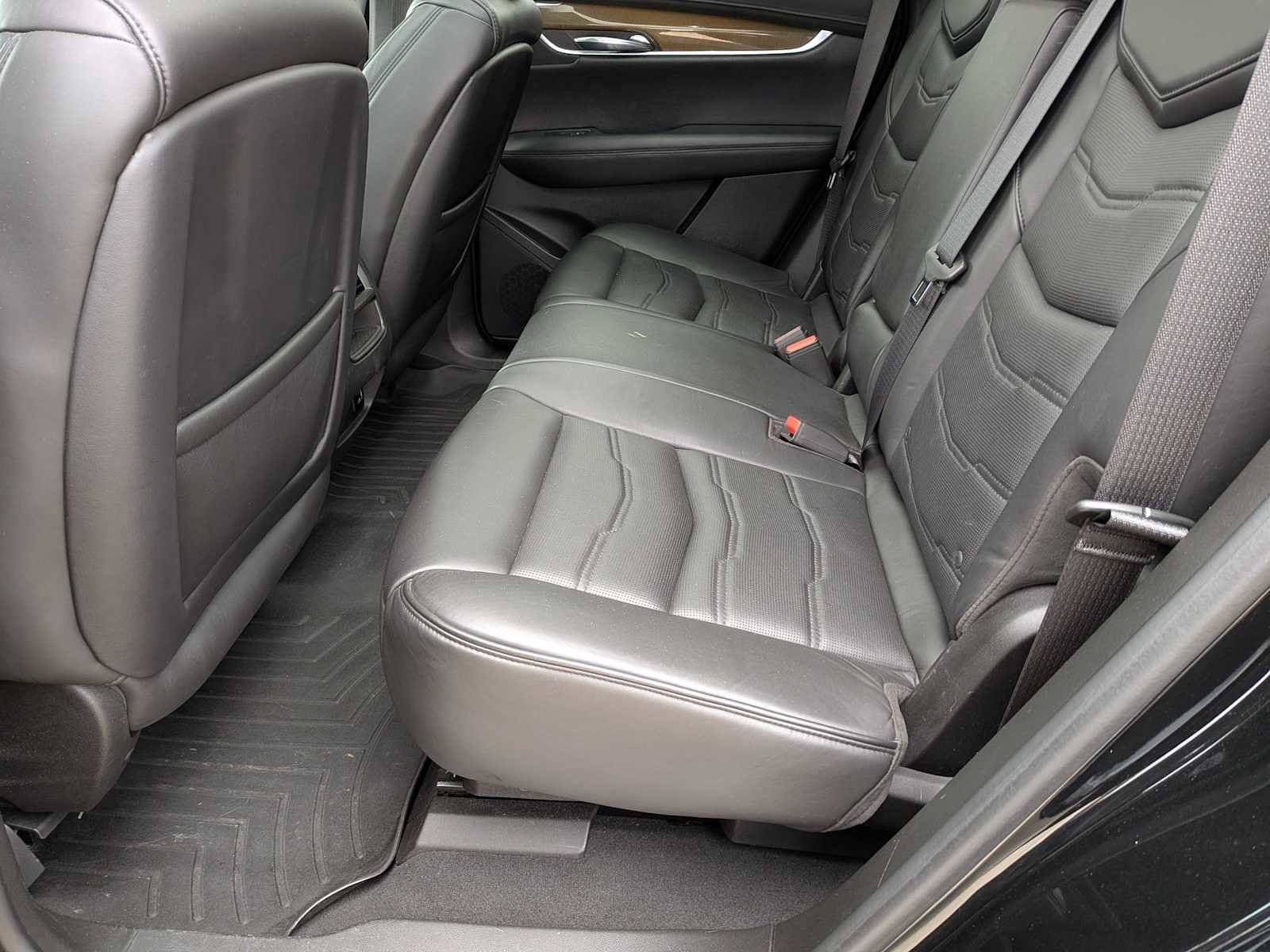 Used 2017 Cadillac XT5 Platinum image 18