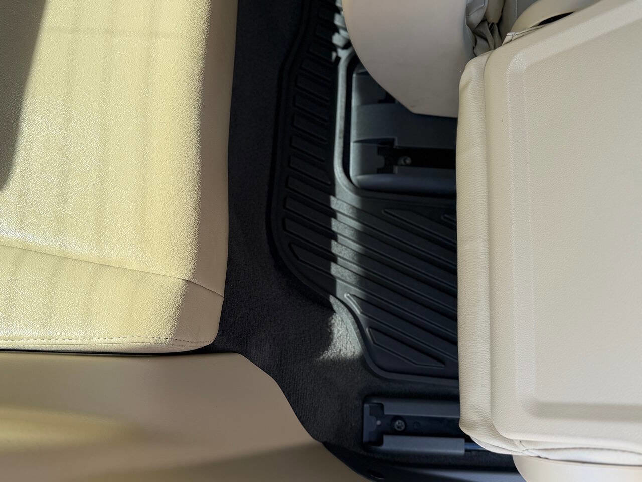 Used 2008 Subaru Tribeca Limited AWD/4WD image 95