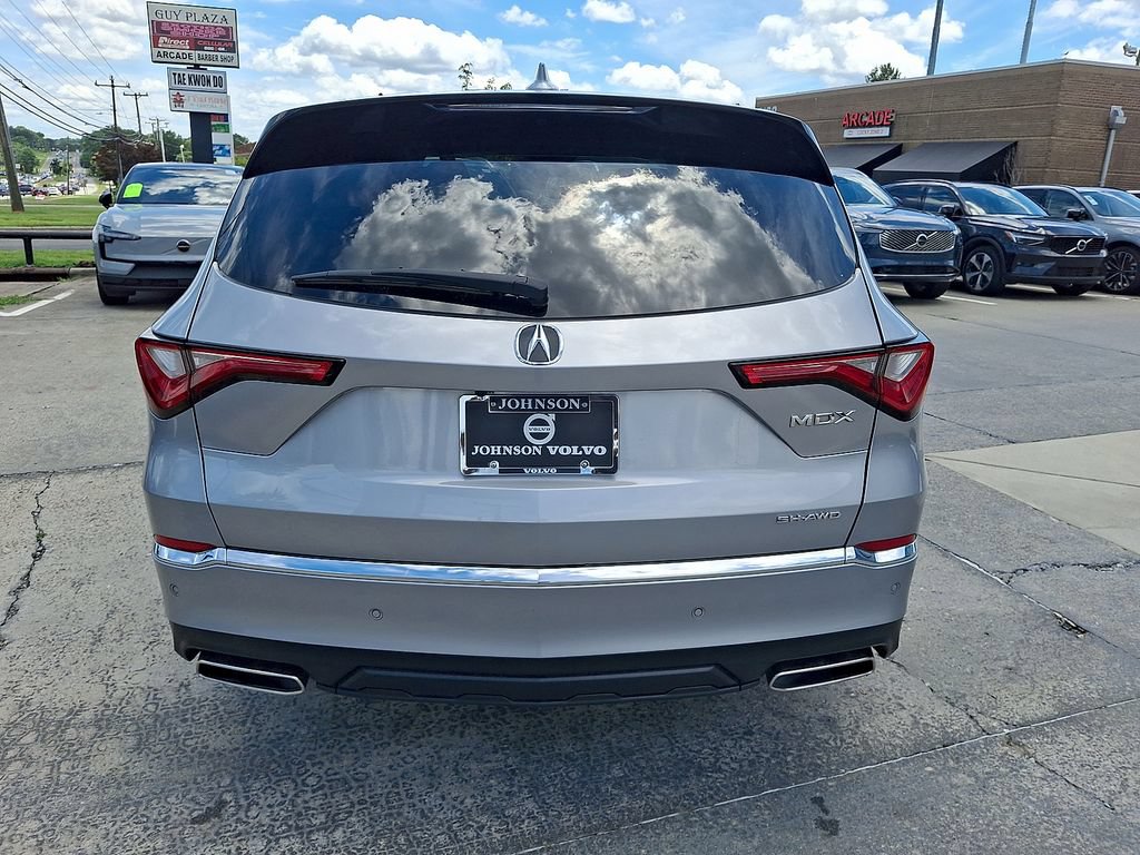 Used 2022 Acura MDX w/ Technology Package AWD/4WD image 10