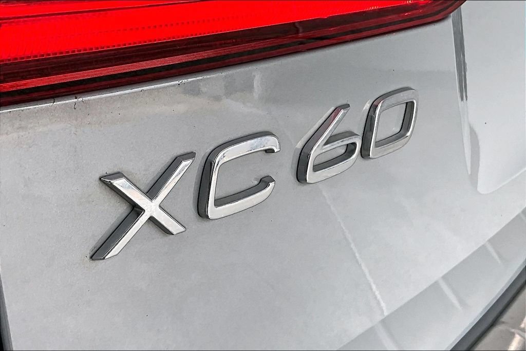Used 2024 Volvo XC60 B5 Plus w/ Protection Package Premier AWD/4WD image 42