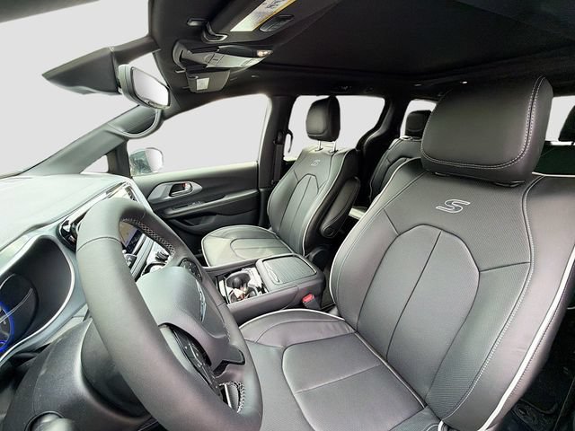 New 2026 Chrysler Pacifica Limited w/ S Appearance Package AWD/4WD image 18