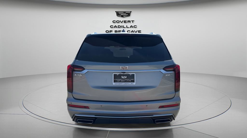 New 2025 Cadillac XT6 Luxury image 8