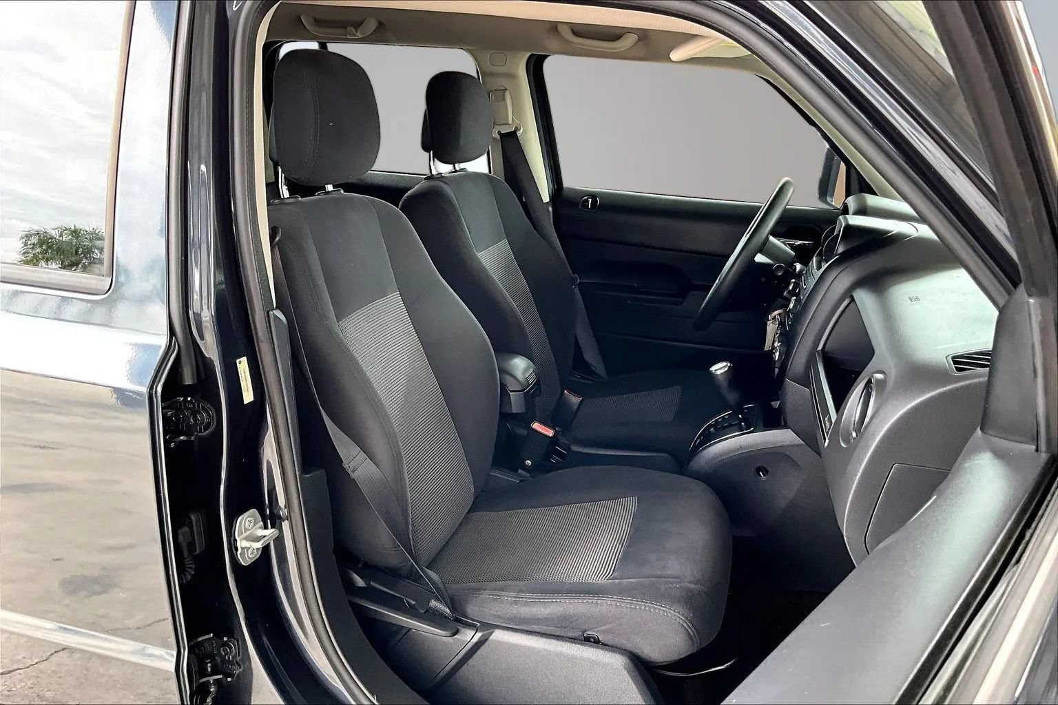 Used 2014 Jeep Patriot Sport w/ Southwest Package FWD image 24