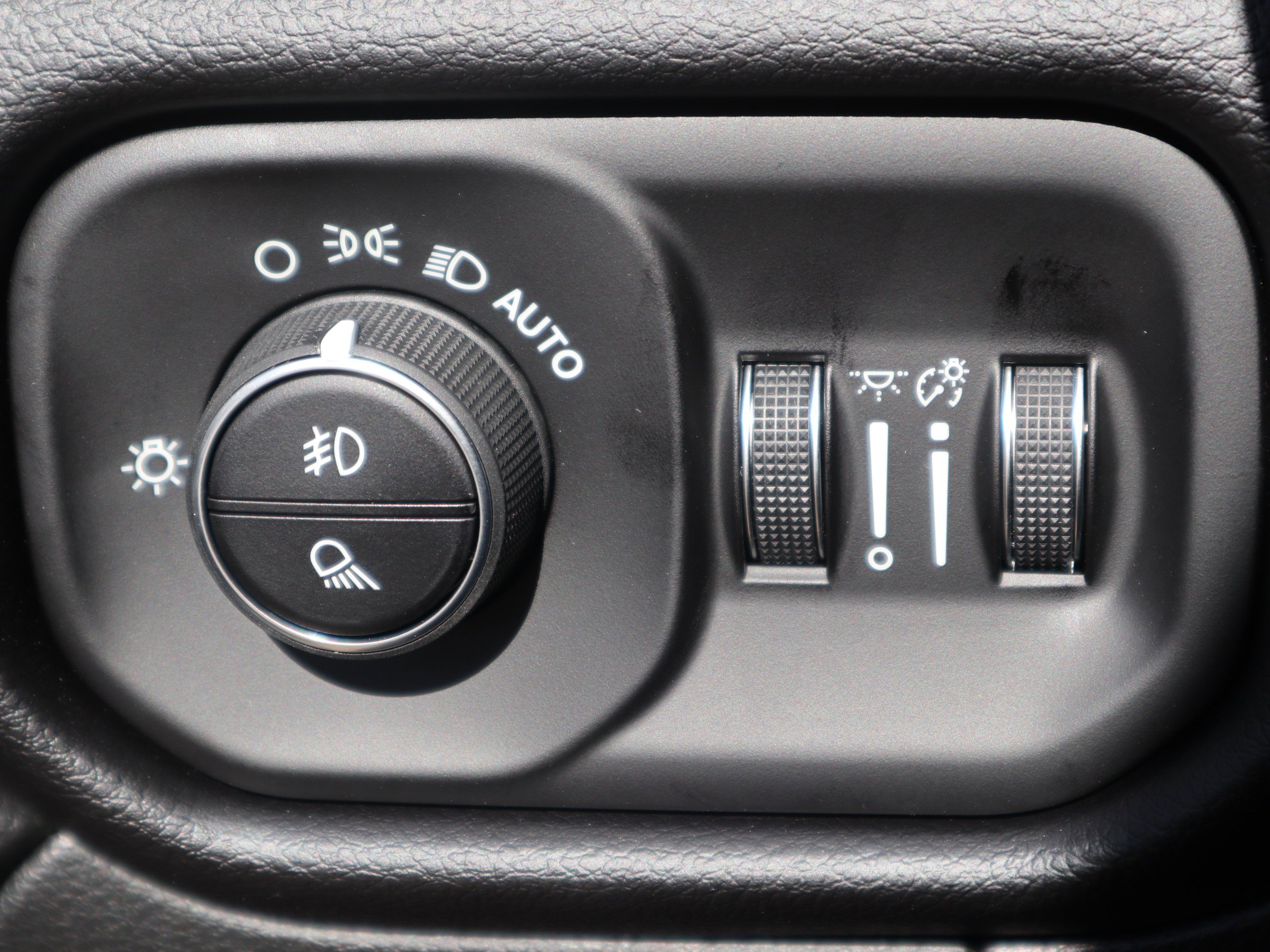 New 2026 RAM 3500 Laramie image 28