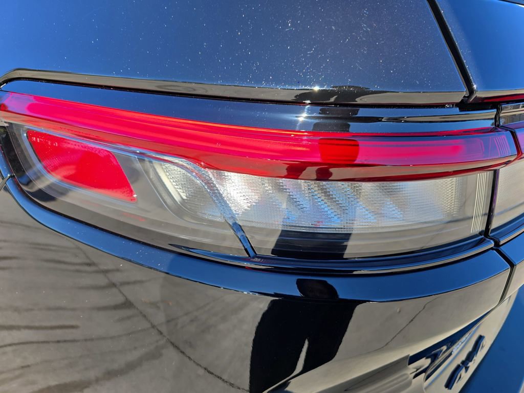 New 2025 Jeep Grand Cherokee L Limited w/ Luxury Tech Group II image 36