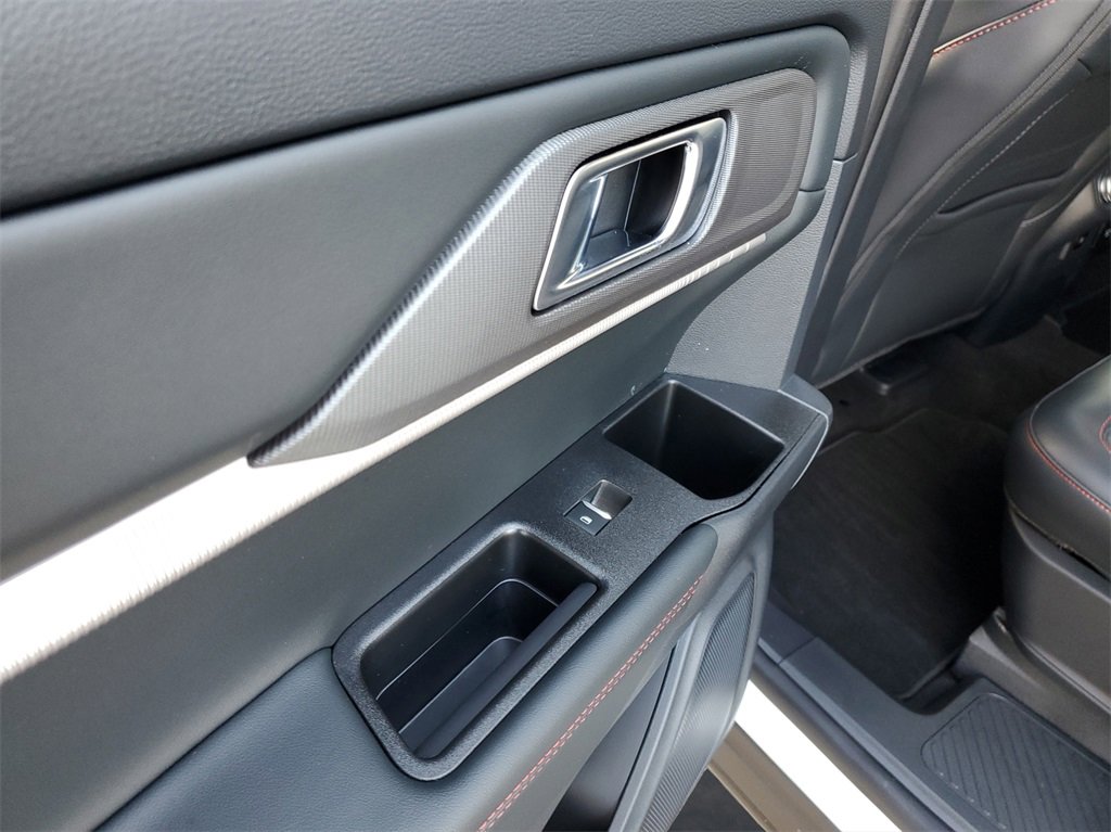Certified 2025 Ford Explorer ST image 9