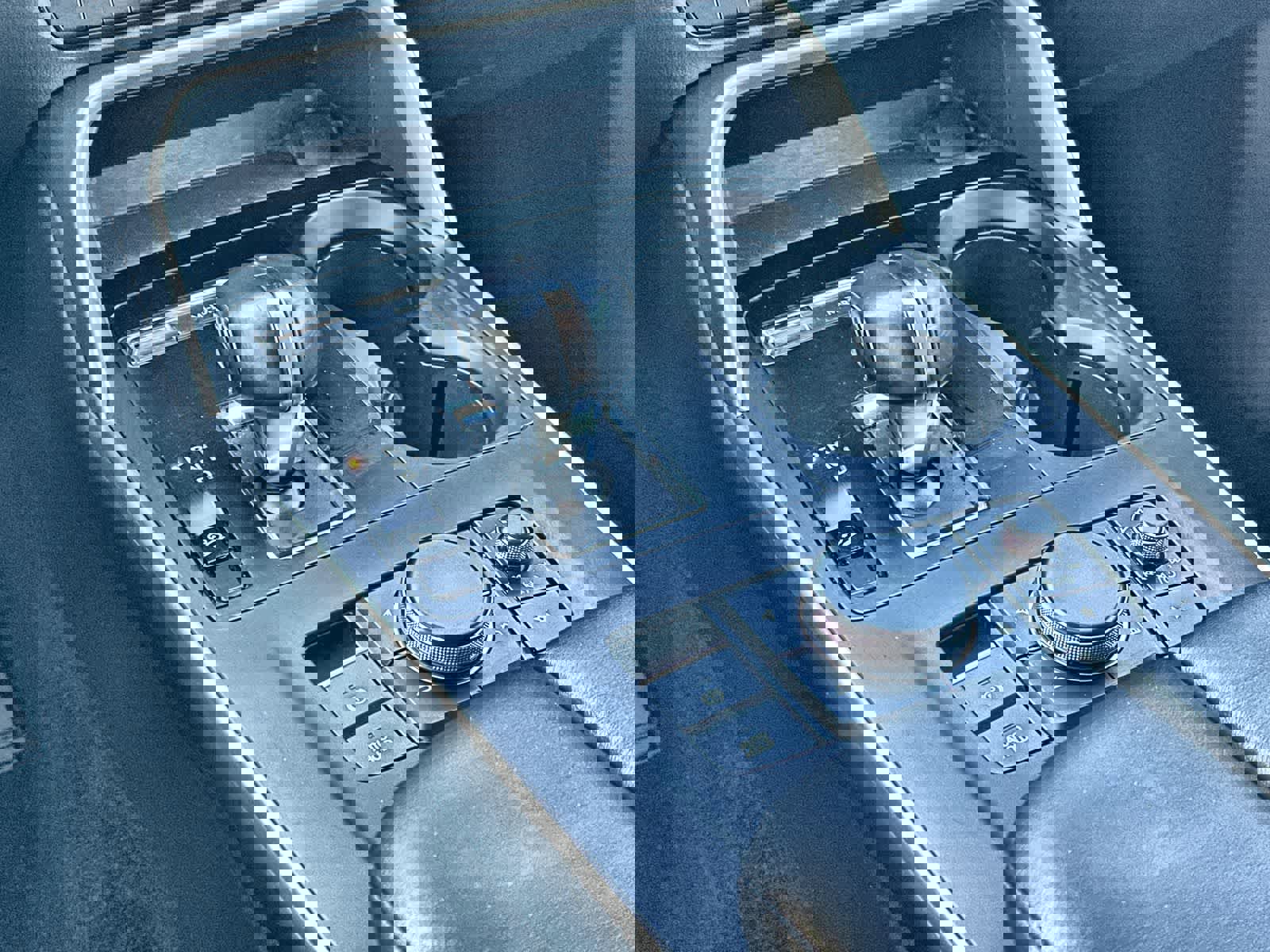 Used 2024 MAZDA CX-90 3.3 Turbo w/ Select Package image 17