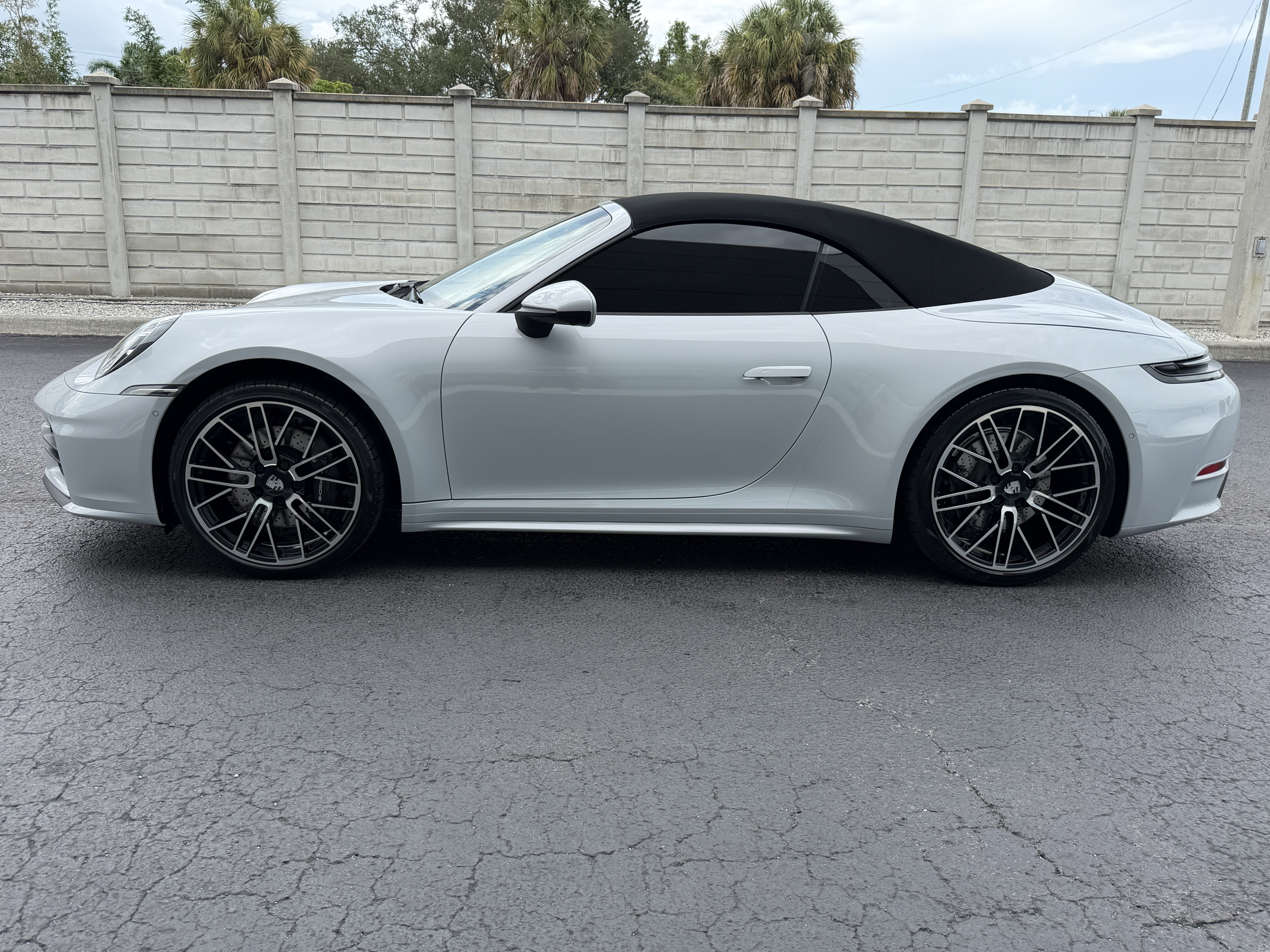 Used 2026 Porsche 911 Carrera RWD image 2