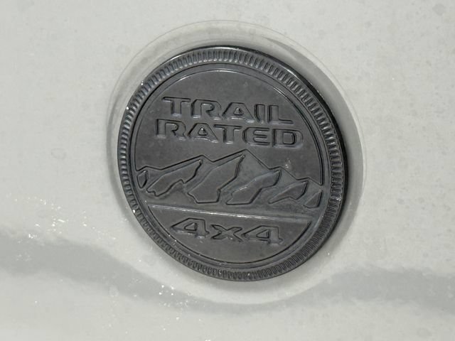Used 2021 Jeep Gladiator Sport AWD/4WD image 9