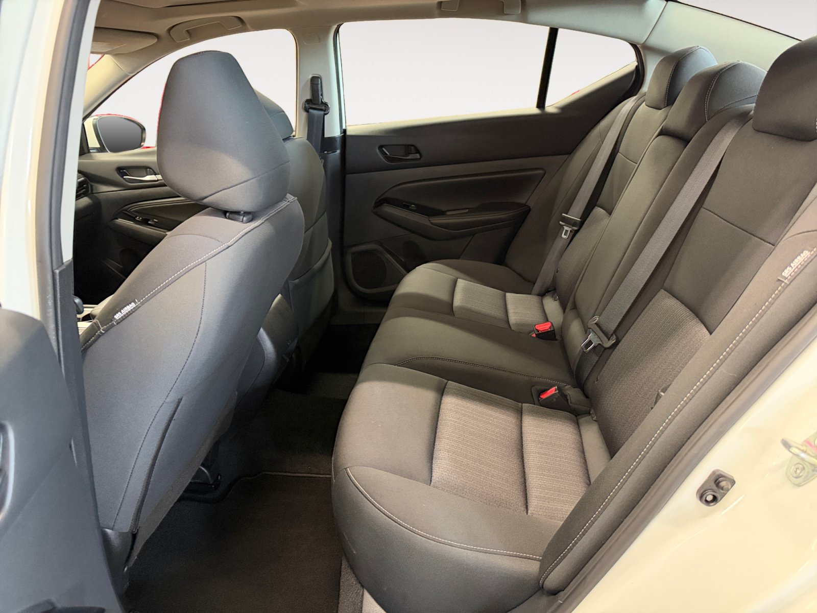 Used 2023 Nissan Altima 2.5 SV w/ SV Premium Package FWD image 25