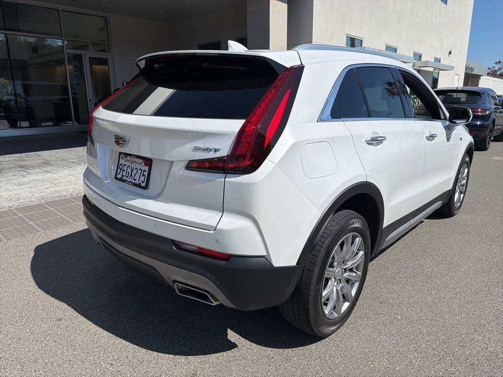 Used 2023 Cadillac XT4 Premium Luxury w/ Cold Weather Package FWD image 6