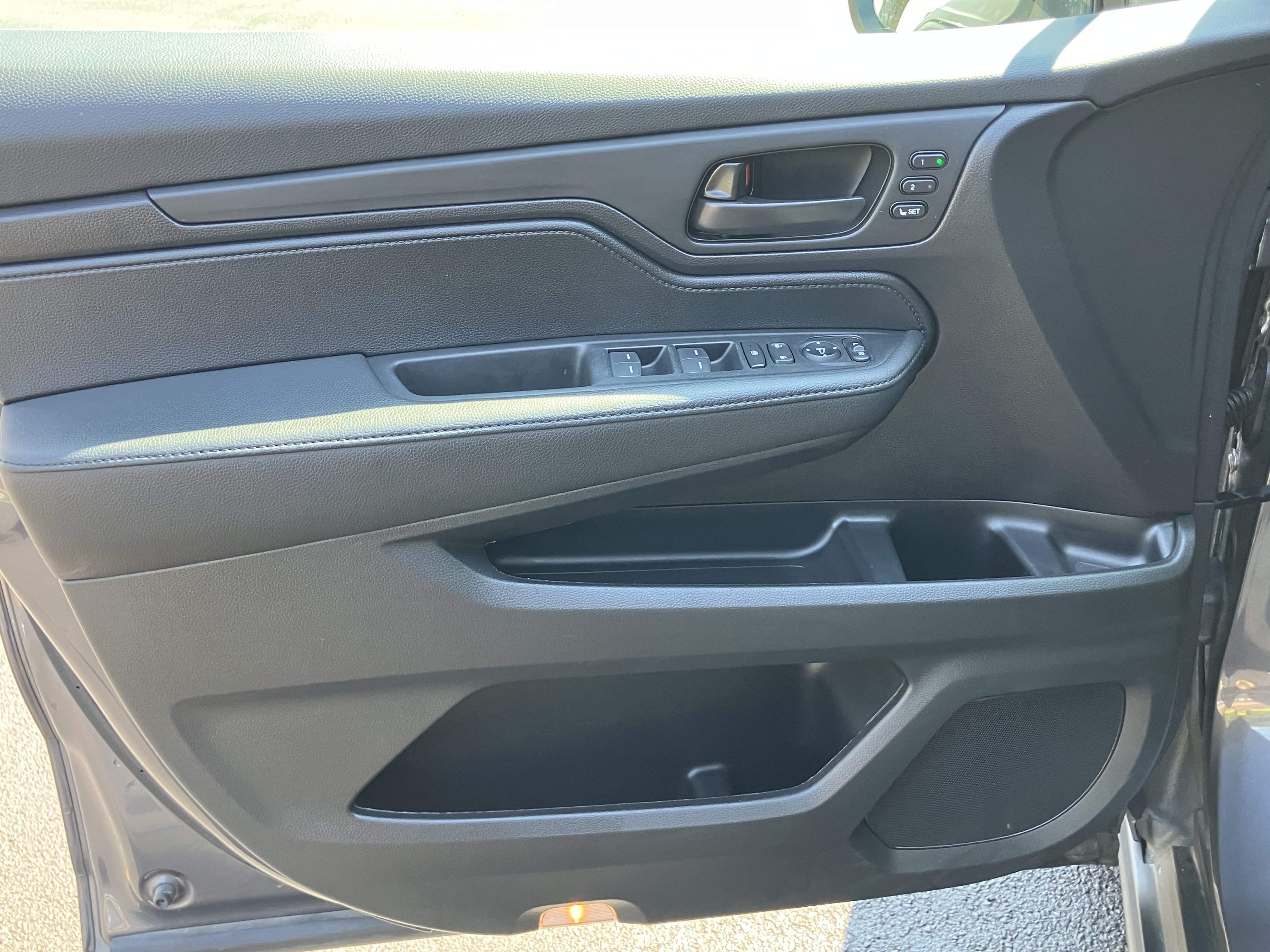 Used 2025 Honda Odyssey EX-L image 14