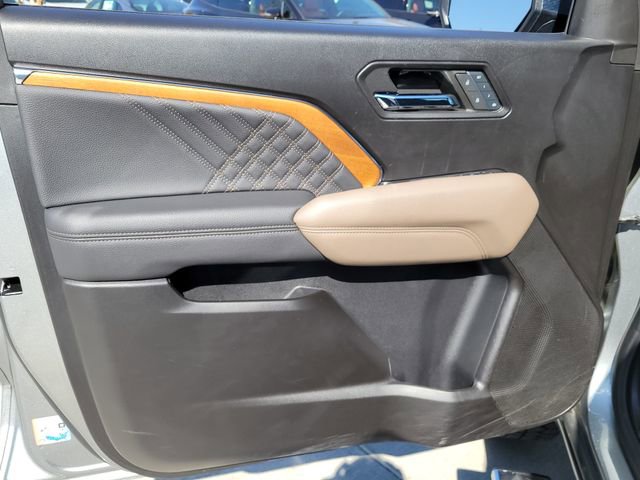 Used 2024 GMC Canyon Denali image 10