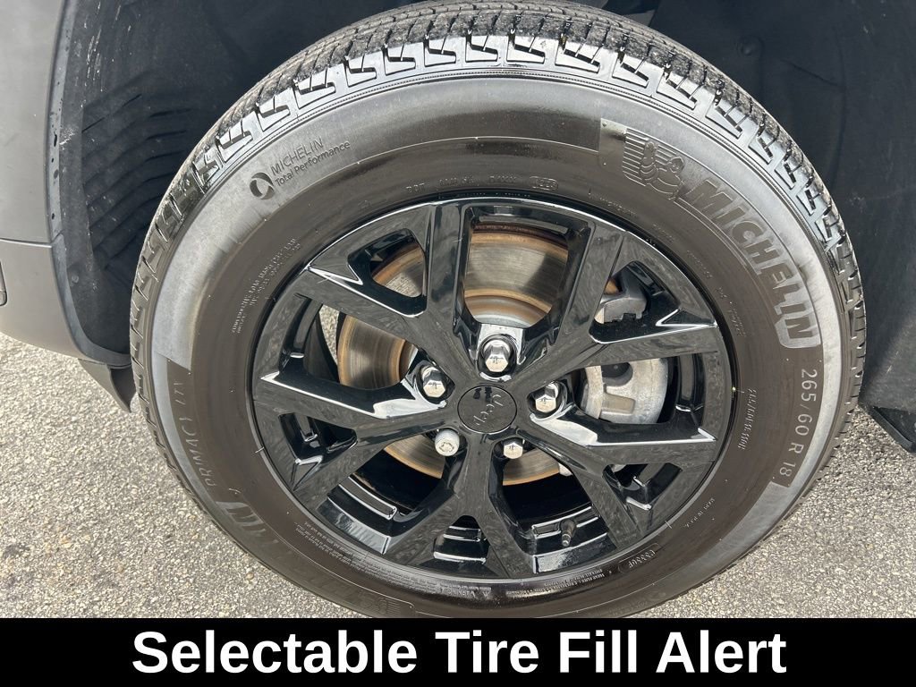 Used 2024 Jeep Grand Cherokee L Altitude AWD/4WD image 19