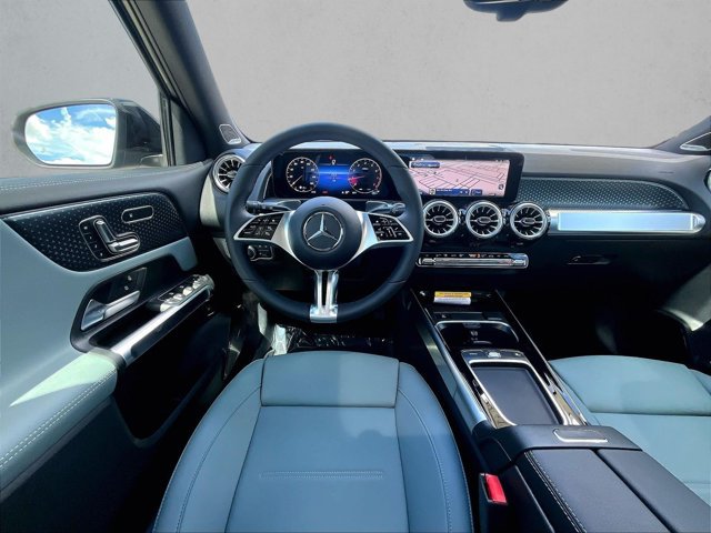 New 2026 Mercedes-Benz GLB 250 image 18