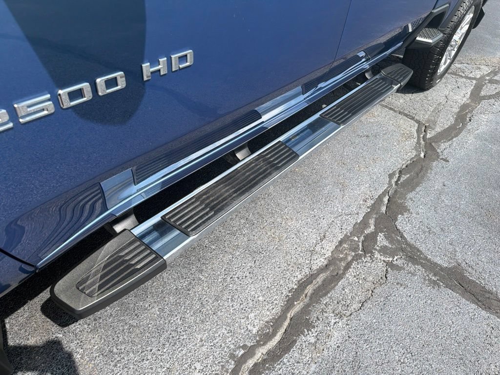 Used 2025 Chevrolet Silverado 2500 LTZ w/ LTZ Plus Package AWD/4WD image 44