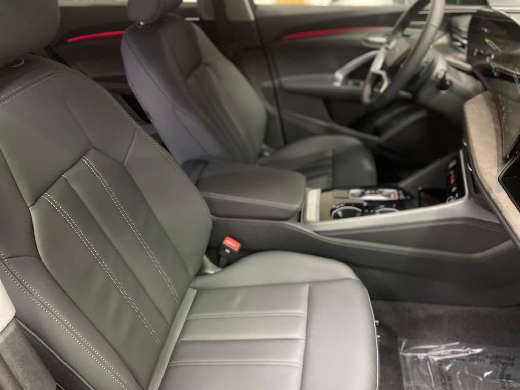 New 2025 Audi Q5 Premium Plus image 8